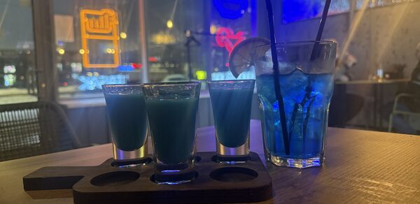 Круглосуточный бар "Емкость 24"