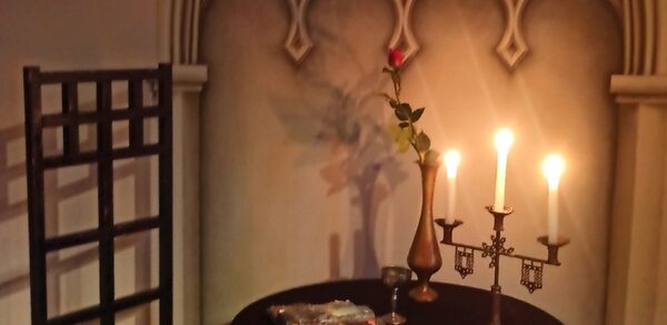 Каминный зал с балконом на Невский проспект