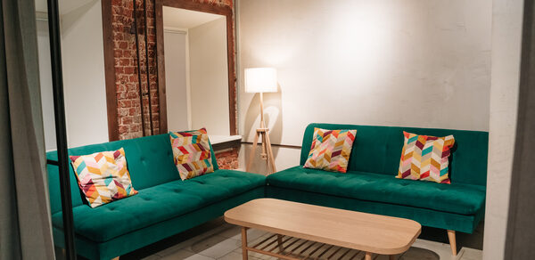 ХА-ХА ШОУ Лофт. Зал с двумя зонами