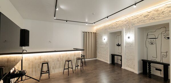 Blank (Бланк). Светлый лофт с верандой