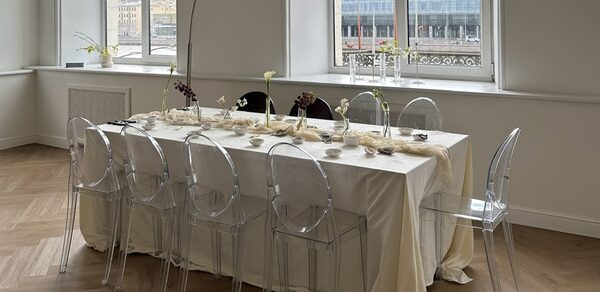 Statement. Особняк XIX века с лепниной и каминами