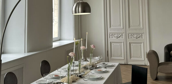 Statement. Особняк XIX века с лепниной и каминами