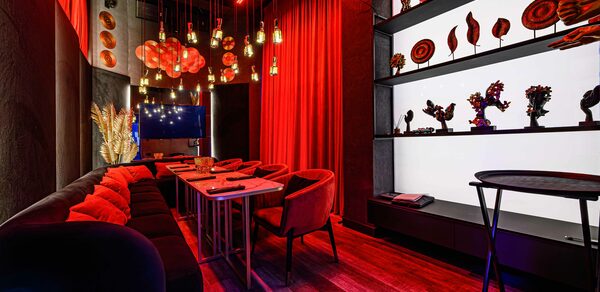 Tunes (Мелодии). Ресторан и лаунж-бар с караоке 