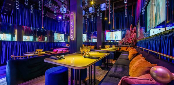 Tunes (Мелодии). Ресторан и лаунж-бар с караоке 