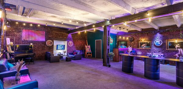 Исторический лофт эпохи Российской Империи с летней верандой