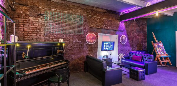 Исторический лофт эпохи Российской Империи с летней верандой