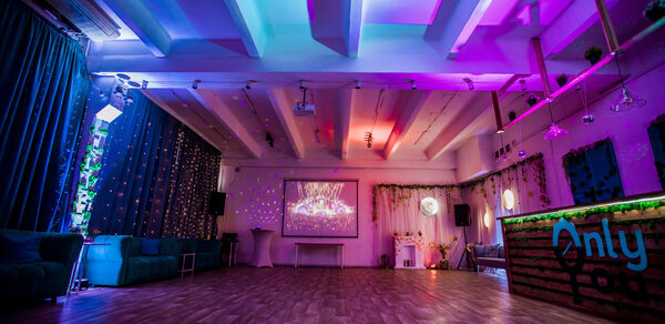 Only You. Белый лофт с верандой