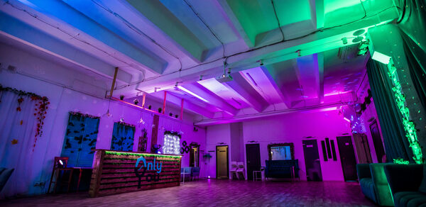 Only You. Белый лофт с верандой