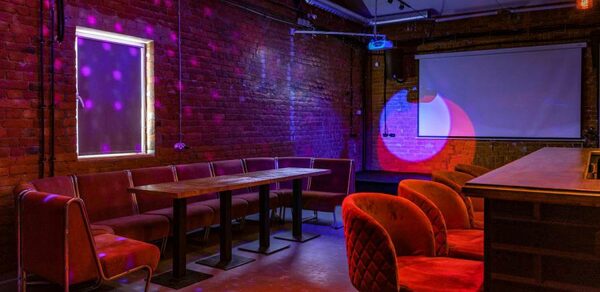 Стильный лофт для вечеринок и корпоративов