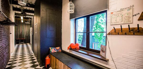 Лофт Комод. Уютный лофт со сценой, караоке и барбекю