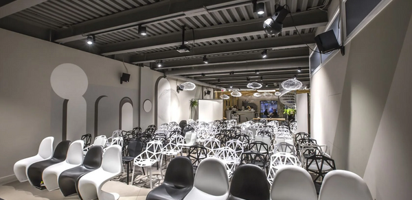 Пространство Весна. Белый зал 