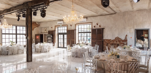 LOFT HALL Зал BACKYARD на Автозаводской