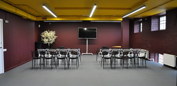 Пространство Весна. Жёлтый зал