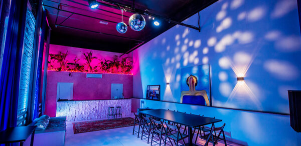 Дизайнерский особняк с панорамным остеклением