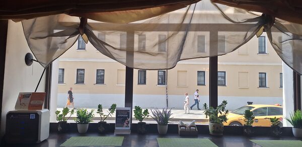 Уютный лофт с камином в центре Москвы