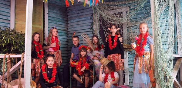 Graf-Studio. Студия с морским песком и водопадом