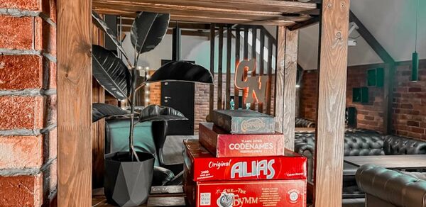 Cosa Nostra. Лофт с караоке и приставками