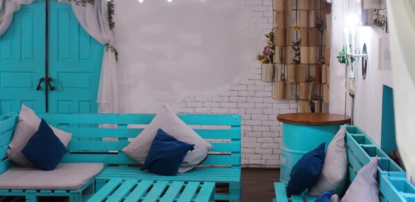  Тиффани. Лофт с авторской мебелью