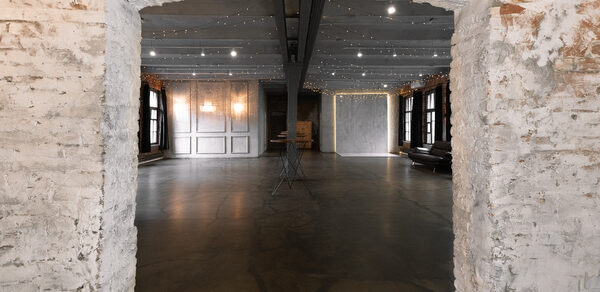 SoldOut Lофт. Лофт-пространство с панорамными окнами