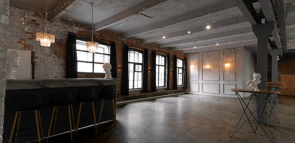 SoldOut Lофт. Лофт-пространство с панорамными окнами
