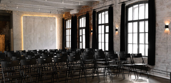 SoldOut Lофт. Лофт-пространство с панорамными окнами