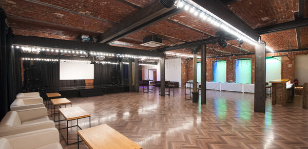 Large historical loft on Baumanskaya 