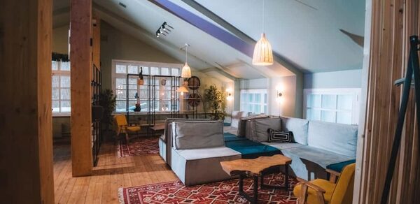 Лофт с территорией под открытым небом