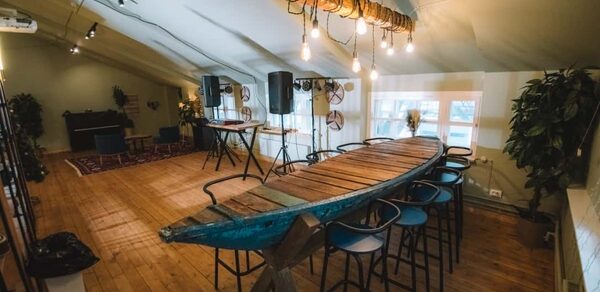 Лофт с территорией под открытым небом