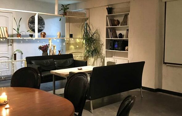 Detached house with picnic area