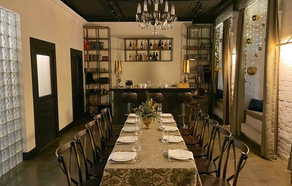 Boutique Hotel Помещение с большими окнами