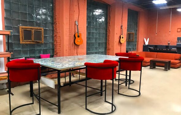 Крылья. Лофт для праздников с детским уголком