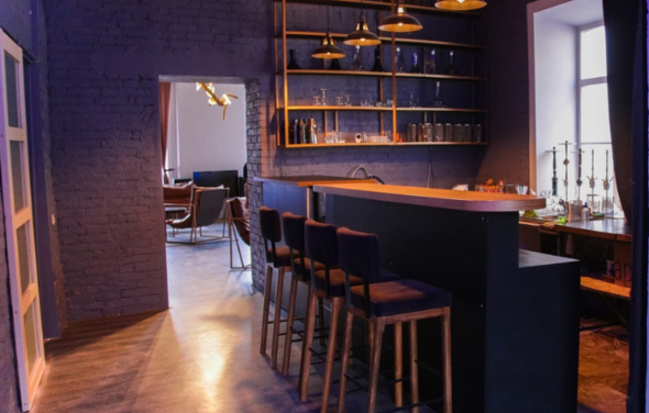 Vitali Лофт-пространство с барной стойкой