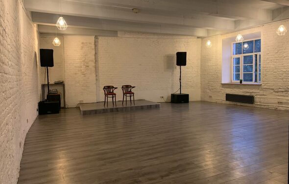 Красая Баронесса Стилизованный лофт на набережной