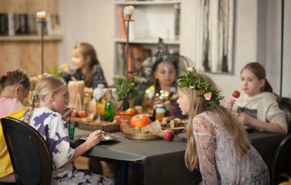 Дом с зоной для пикника для детских мероприятий 