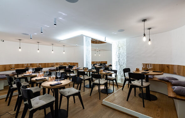 Светлый зал-лофт для мероприятий