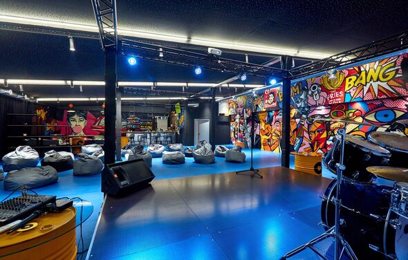 Стилизованная лофт-площадка