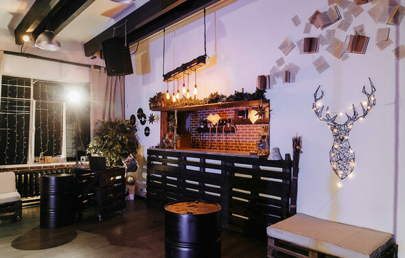 Rii Lee Loft. Стилизованный лофт с качелями