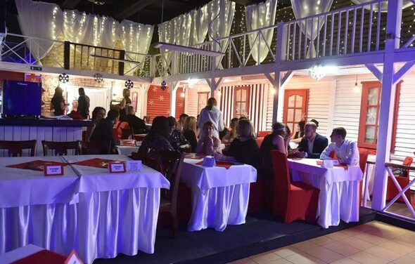 Атмосферный зал в центре Новосибирска