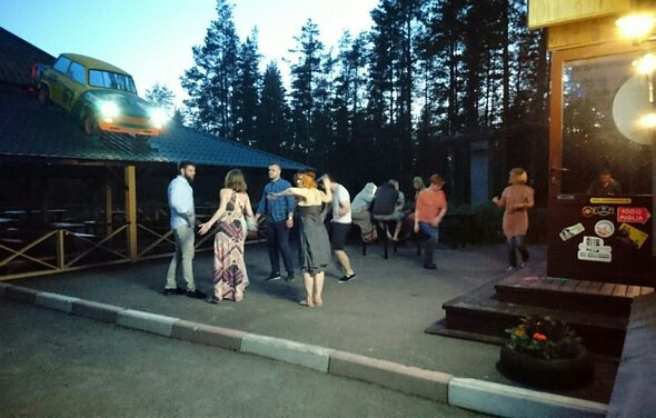 Бар МОТОР. Крытая беседка за городом СПб