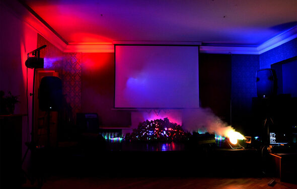 Лофт с концертной площадкой