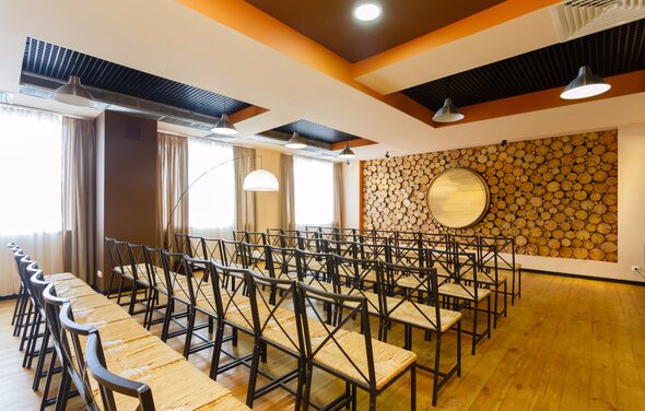 StolOFFka Дизайнерский конференц-зал