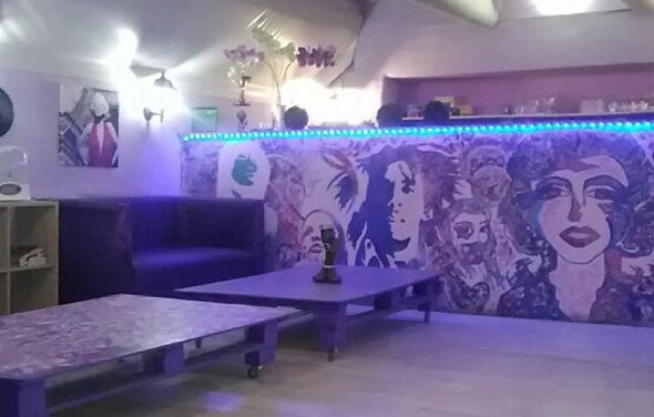 Лофт с 6-ти метровой барной стойкой