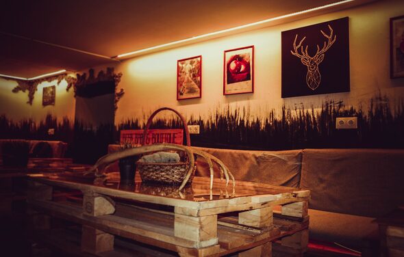 Avrora Bar. Деревянный лофт