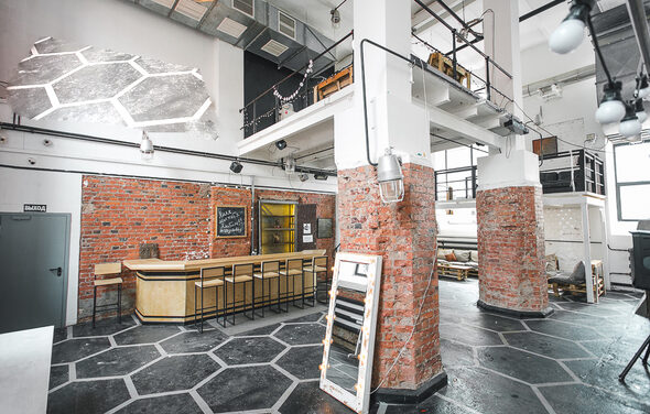 Лофт Аил Трёхуровневый кирпичный лофт
