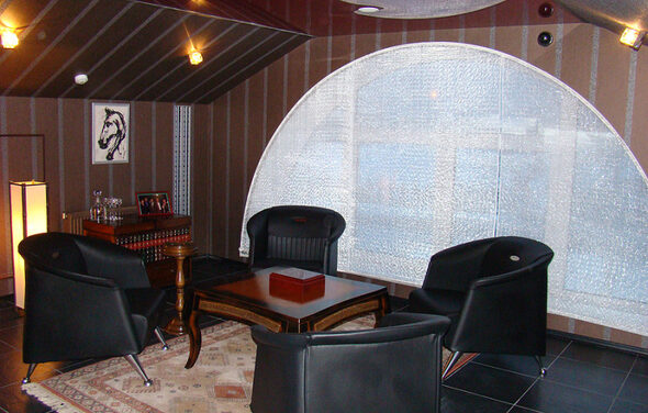 Дача Линдстрема Пространство с бильярдом