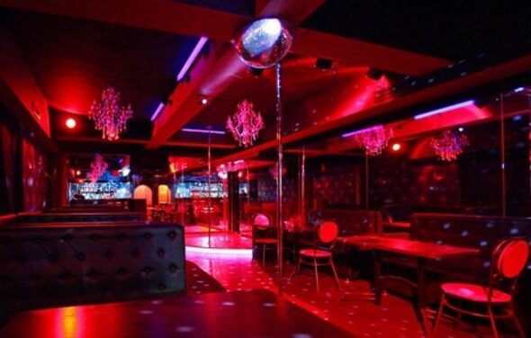 Лофт с сауной и барной стойкой