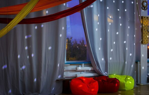 Yunga Studio. Лофт-пространство с качелями 