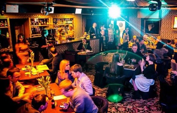 Клубное пространство с караоке