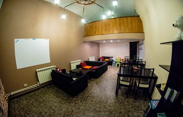 Кафе Музея Гараж Зал с аквариумом для небольшой компании