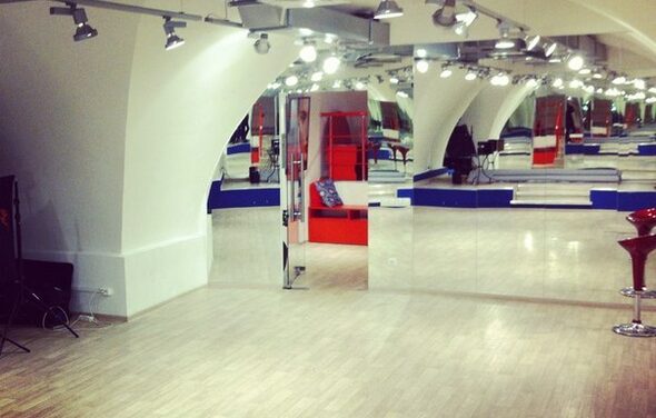 зал для занятий, треннингов, вечеринок